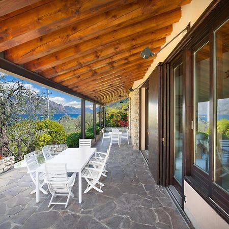 Villa Dismero-Un oasi di lusso e privacy Brenzone sul Garda Esterno foto