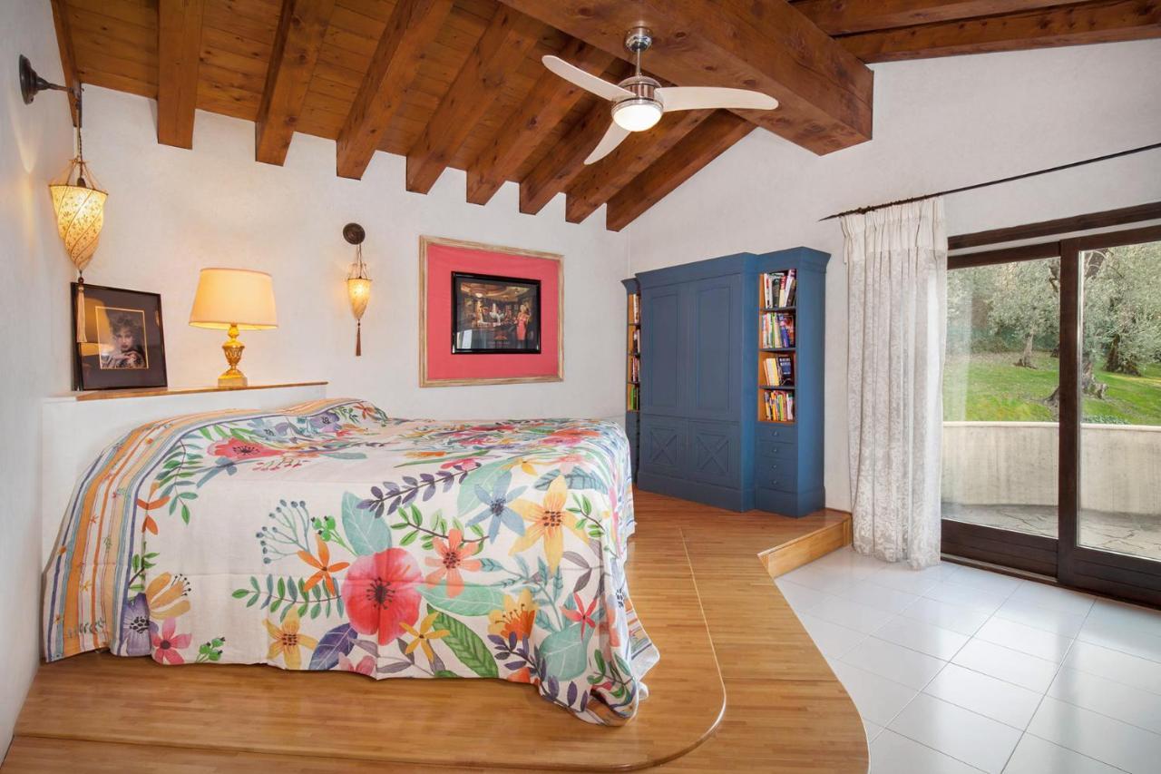 Villa Dismero-Un oasi di lusso e privacy Brenzone sul Garda Esterno foto