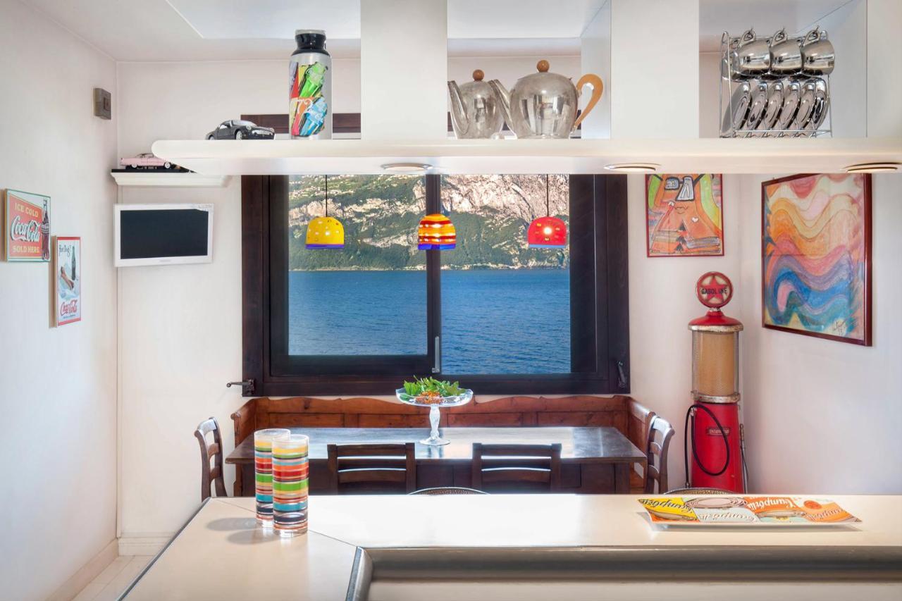 Villa Dismero-Un oasi di lusso e privacy Brenzone sul Garda Esterno foto